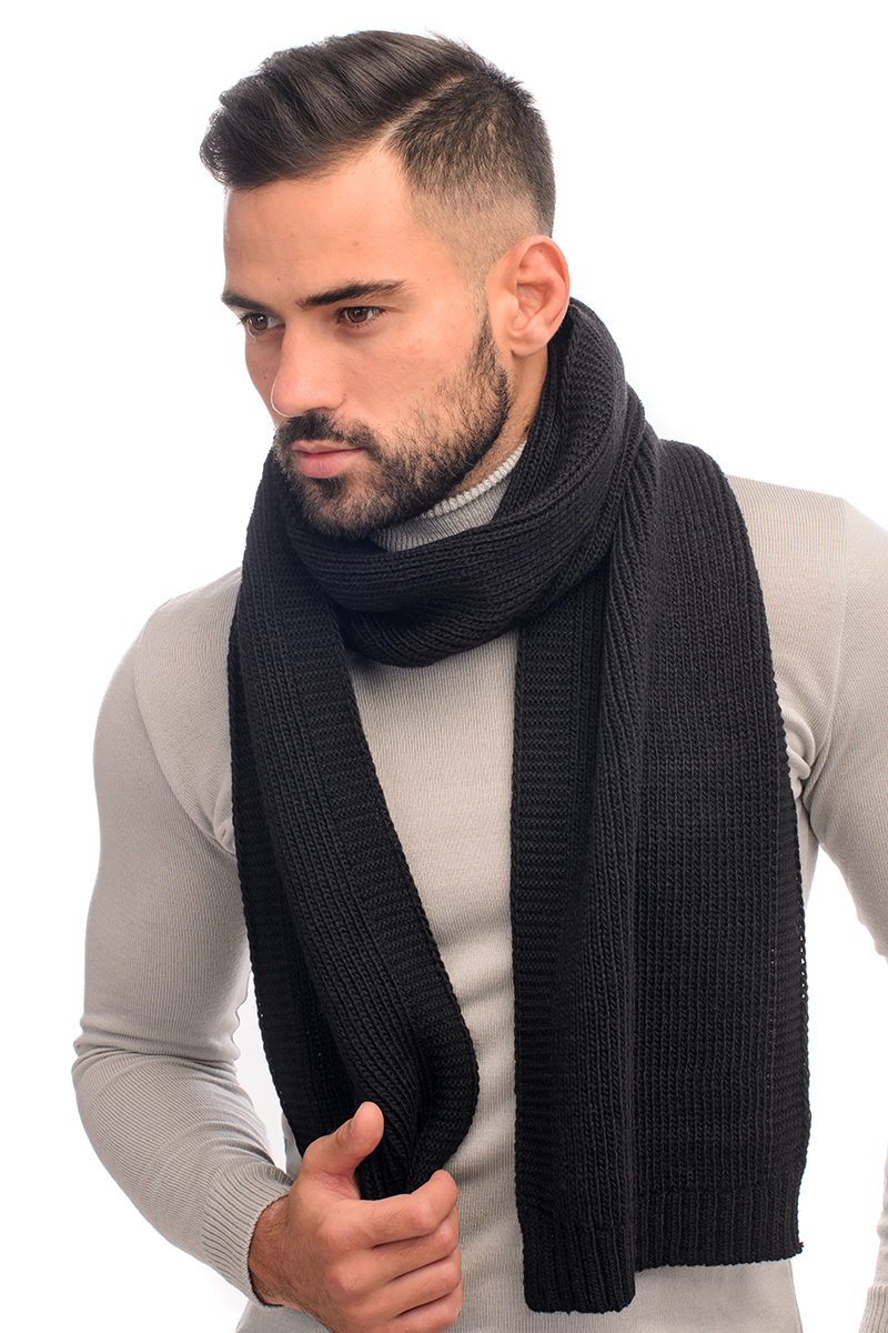 Un style et une chaleur uniques : l’écharpe en laine pour homme est votre accessoire indispensable !